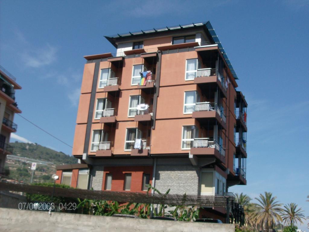 Residence Dei Fiori Bordighera Ngoại thất bức ảnh
