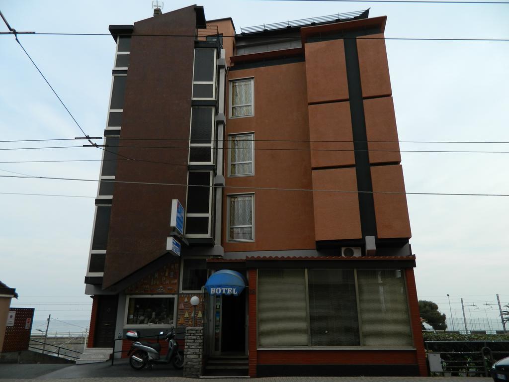 Residence Dei Fiori Bordighera Ngoại thất bức ảnh